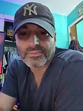 Novabear6996 online show from 12/21/25, 01:52