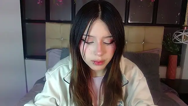 fyreandfox  online show from 11/26/25, 08:20