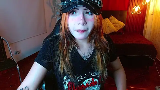Snapshot of fyreandfox_ chatting on 06/17/26, 07:46 fyreandfox online show from 06/17/26, 07:46