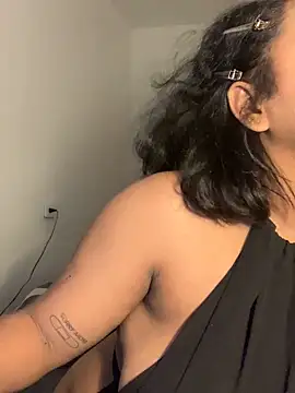 Dahiana Giil online show from 11/21/25, 06:56