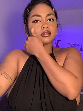 Dahiana Giil online show from 10/28/25, 06:23