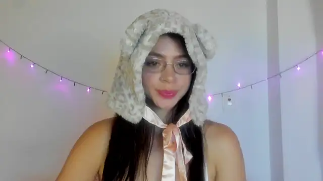 Danna Myst online show from 10/04/25, 02:46