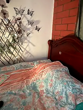 Bonbom sr online show from 11/01/25, 03:46