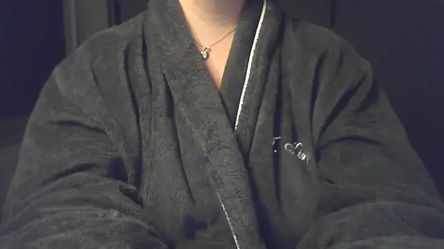 Snapshot of sizha6 chatting on 03/04/26, 07:32 sizha6 online show from 03/04/26, 07:32