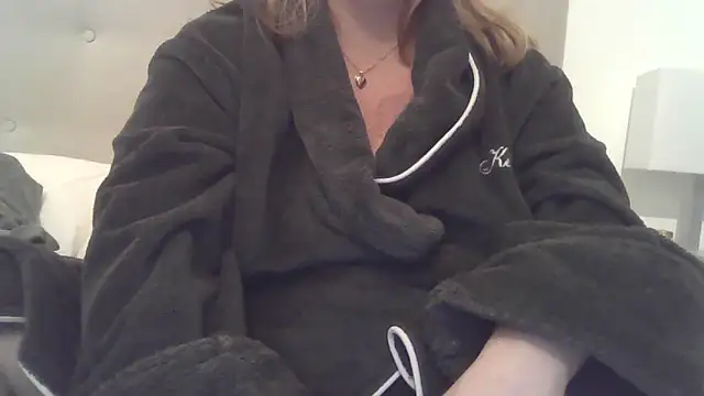 sizha6 online show from 11/28/25, 09:42