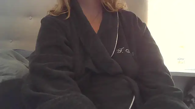 sizha6 online show from 10/13/25, 07:32