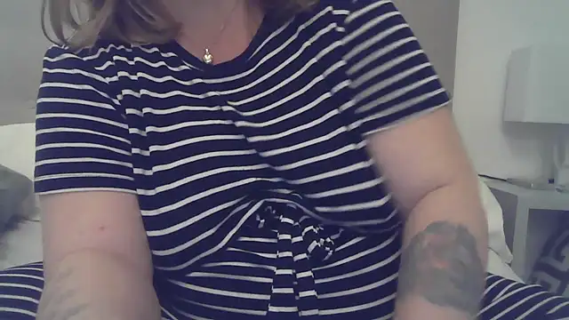 sizha6 online show from 11/16/25, 08:08