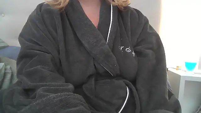 sizha6 online show from 09/30/25, 09:37