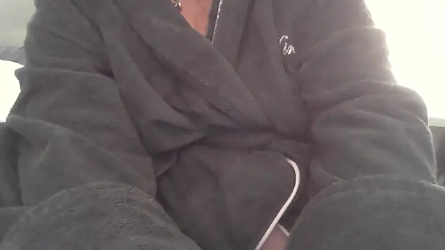 sizha6 online show from 11/05/25, 02:31