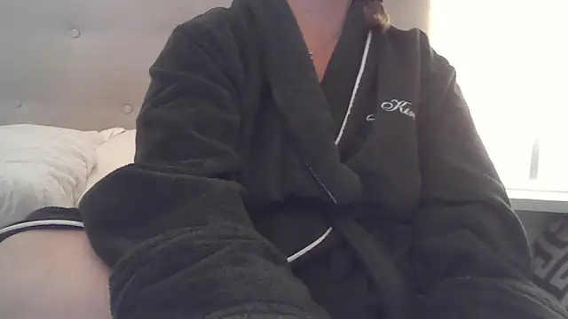 sizha6 online show from 09/26/25, 08:32