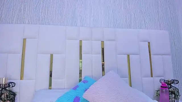 hillary uckerman  online show from 12/02/25, 11:34