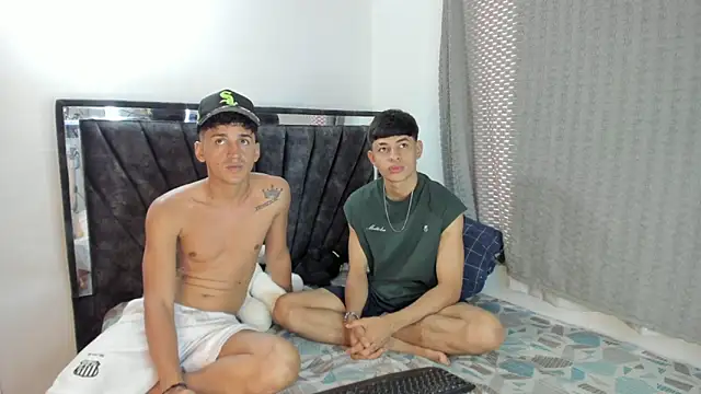 Snapshot of tonypaul13 chatting on 04/02/26, 03:30 tonypaul13 online show from 04/02/26, 03:30