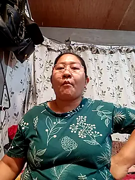 hotchubby88 online show from 11/26/25, 12:16