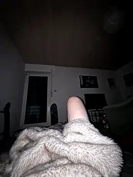 DerechteJunge online show from 10/19/25, 02:03