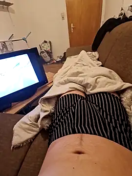 DerechteJunge online show from 04/17/26, 10:56