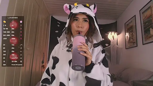 mmycaliope online show from 10/30/25, 11:12