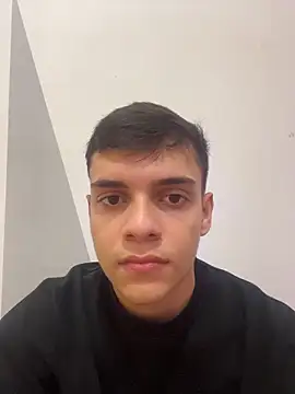 JacobRoberts1 online show from 11/06/25, 10:47