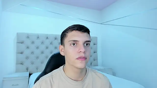 JacobRoberts1 online show from 11/16/25, 09:19