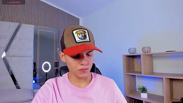 JacobRoberts1 online show from 11/24/25, 09:04