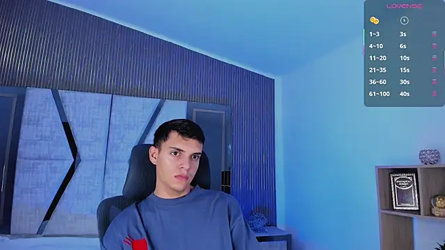 JacobRoberts1 online show from 10/19/25, 08:22