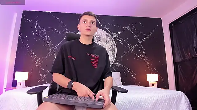 JacobRoberts1 online show from 03/08/25, 04:45