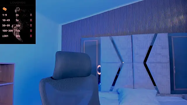 JacobRoberts1 online show from 11/03/25, 07:28