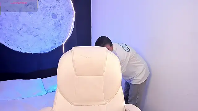 JacobRoberts1 online show from 09/25/25, 03:29