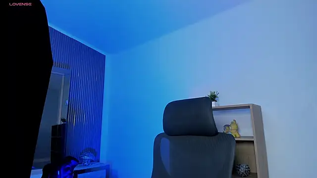 JacobRoberts1 online show from 10/06/25, 08:20