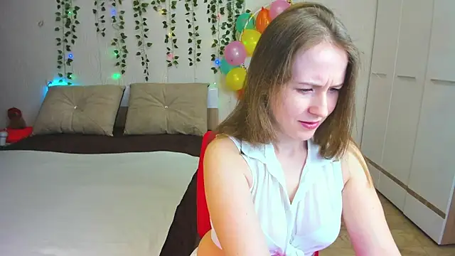 Snapshot of xeva_angelx chatting on 03/14/25, 11:11 xeva angelx online show from 03/14/25, 11:11