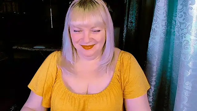 FlowerButterf online show from 03/04/26, 10:50