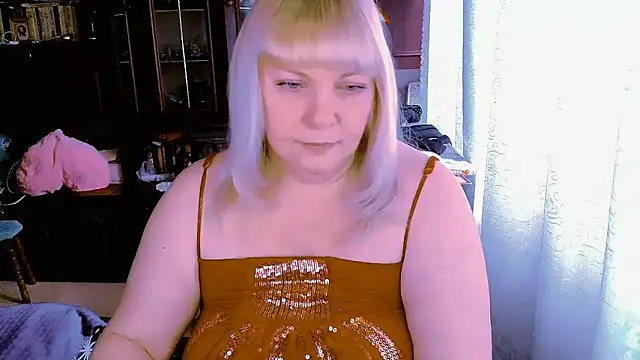 FlowerButterf online show from 03/03/26, 10:00