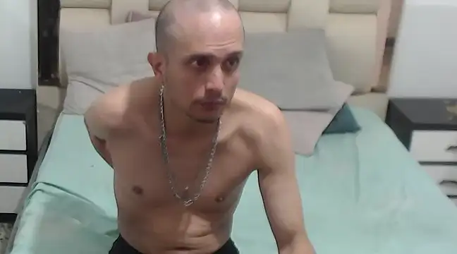 JhonTorres018 online show from 02/14/25, 10:14