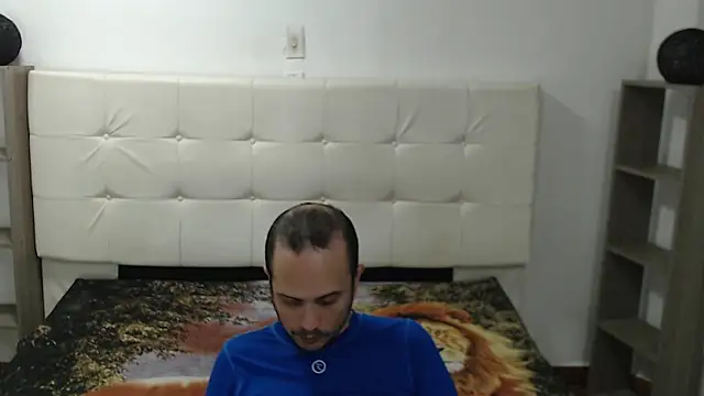 JhonTorres018 online show from 11/19/25, 04:01