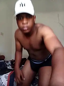 bosszonke123 online show from 03/03/25, 04:54