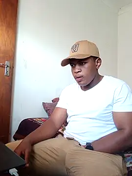 Snapshot of bosszonke123 chatting on 05/03/26, 02:42 bosszonke123 online show from 05/03/26, 02:42