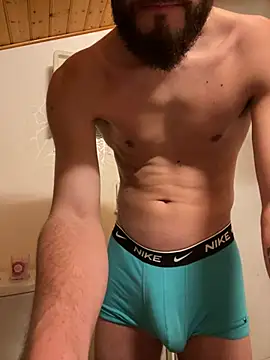 tiago499 online show from 03/03/25, 07:39