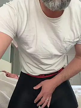 plaintreebull online show from 04/16/26, 03:46