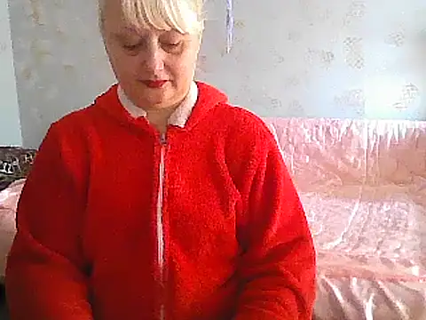 Snapshot of NikolinaBounty chatting on 02/28/25, 10:52 NikolinaBounty online show from 02/28/25, 10:52