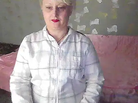 Snapshot of NikolinaBounty chatting on 03/08/25, 06:58 NikolinaBounty online show from 03/08/25, 06:58