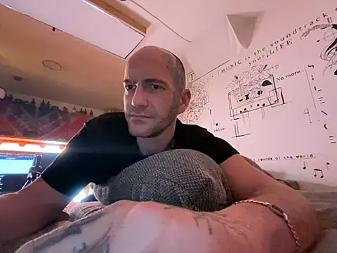 FckM3Hard online show from 02/05/26, 03:41