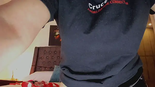 Skay Hot online show from 01/17/26, 09:40