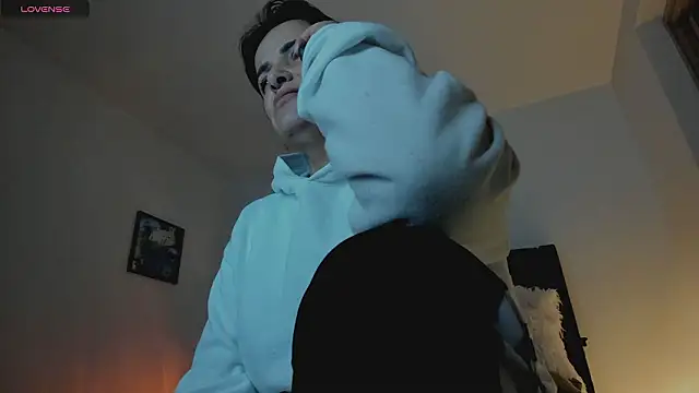 Skay Hot online show from 03/05/26, 02:19