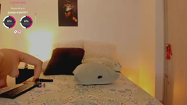 Skay Hot online show from 04/11/26, 07:28