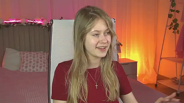 EveMundie online show from 04/15/26, 09:15