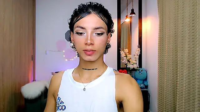 Snapshot of nilam_valker chatting on 03/19/25, 11:47 nilam valker online show from 03/19/25, 11:47