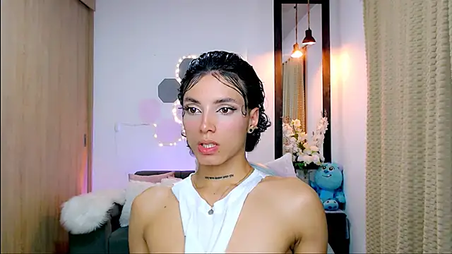 Snapshot of nilam_valker chatting on 03/23/25, 12:04 nilam valker online show from 03/23/25, 12:04