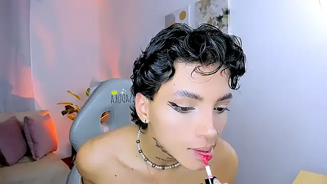 nilam valker online show from 03/25/26, 10:41