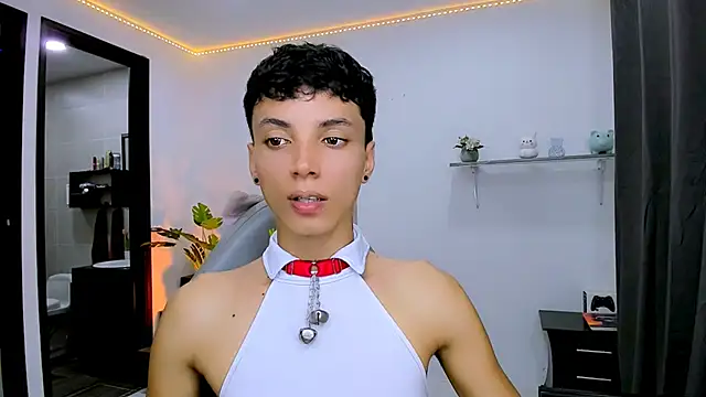 Snapshot of nilam_valker chatting on 09/27/25, 11:00 nilam valker online show from 09/27/25, 11:00