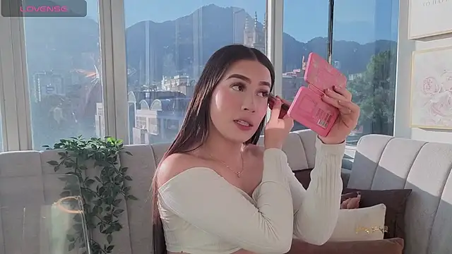 Snapshot of Ivanna_West chatting on 09/22/25, 11:38 Ivanna West online show from 09/22/25, 11:38