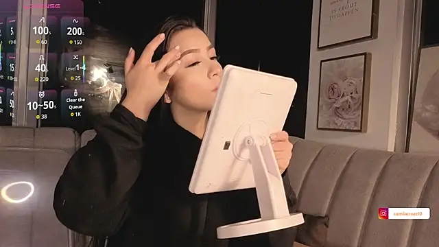 Snapshot of Ivanna_West chatting on 11/13/25, 10:08 Ivanna West online show from 11/13/25, 10:08